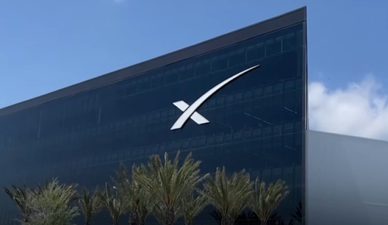 SpaceX prepares Wall Street debut in potential record-breaking IPO