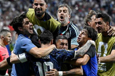 Argentina's late comeback breaks England hearts in dramatic World Cup semi-final
